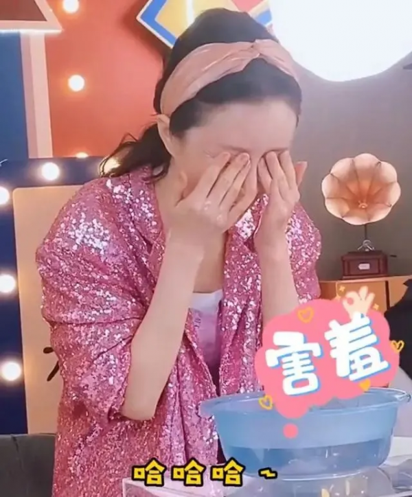 舒暢直播，榮登帶貨榜單榜首，沒想到做主播的她也如此優秀