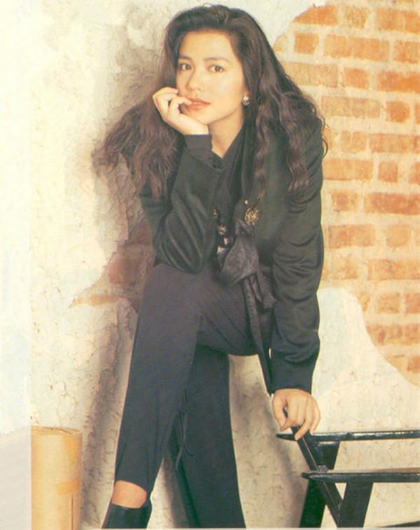 不傍大款，不炒緋聞，痴情的10位女港星，把生活過成了偶像劇