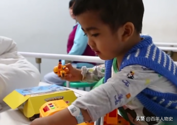 “瘋狂”的心臟：2歲男童心跳220次/分，醫生冒險取出心臟做手術