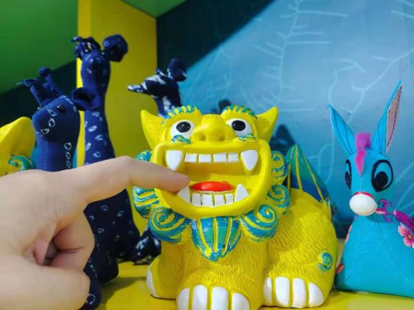 傳統文化元素有多萌?服貿會上大開眼界 傳統文化元素有多萌?服貿會上大開眼界