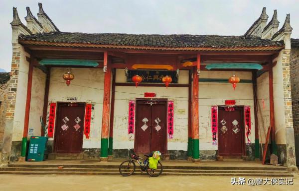 毛主席英明的決策,使我軍從弱到強成長為國家守護神,太了不起了 毛主席英明的決策,使我軍從弱到強成長為國家守護神,太了不起了