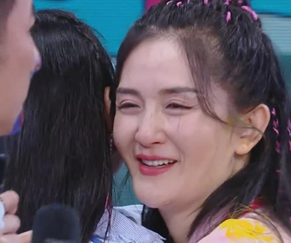 謝娜迴歸反而趕客？《快本》收視高峰不在她，一開口七成觀眾換臺