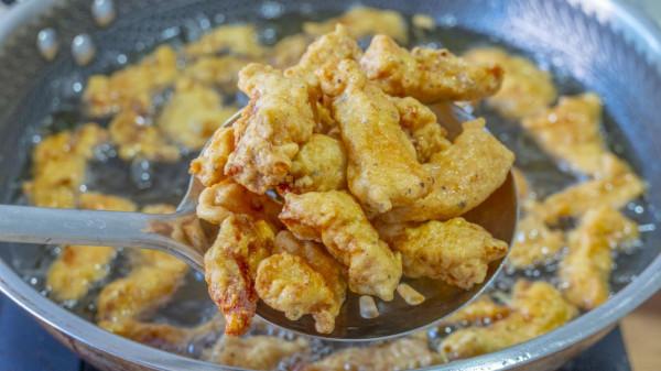 12道家常菜的做法，6熱菜，4冷盤，2湯，簡單易學，適合上班族