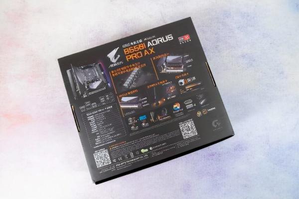 雕雖迷你，五臟俱全，技嘉 迷你雕 B550I AORUS PRO AX主機板裝機體驗