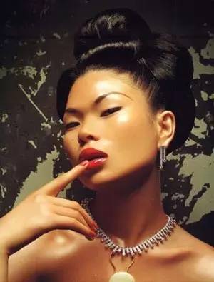 要顏沒顏，要氣質沒氣質，這6位明星，卻偏偏嫁入豪門