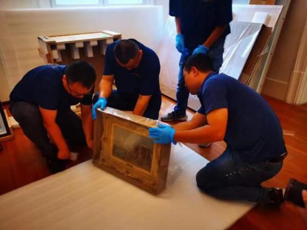 從張大千到莫迪利亞尼,到進博會去買買買 從張大千到莫迪利亞尼,到進博會去買買買