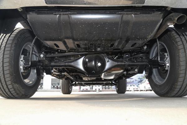 詳解BJ40城市獵人版,全系2.0T+採埃孚8AT,關鍵價格討喜 詳解BJ40城市獵人版,全系2.0T+採埃孚8AT,關鍵價格討喜