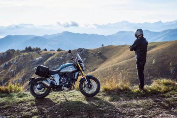 有點怪異：春風700CL-X探險版亮相，這擋泥板是認真的嗎？