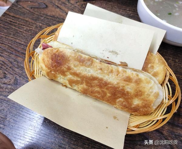 不起眼的小店,驢肉火燒驢肉湯都是一絕!就連餛飩都是手工的 不起眼的小店,驢肉火燒驢肉湯都是一絕!就連餛飩都是手工的