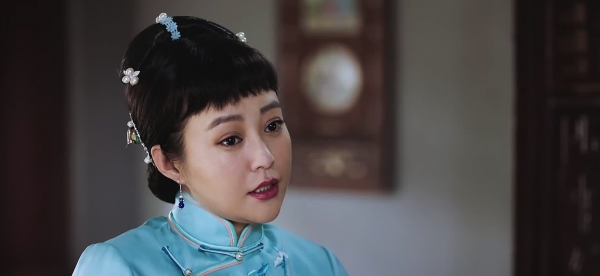 強行裝嫩的八位女明星，章子怡、周迅在列，扮相太過辣眼睛