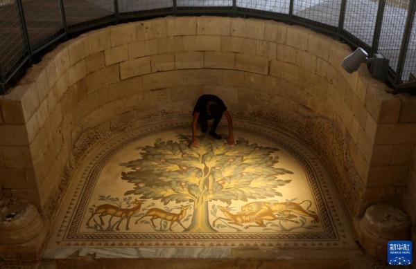 傑里科的千年巨型馬賽克地面