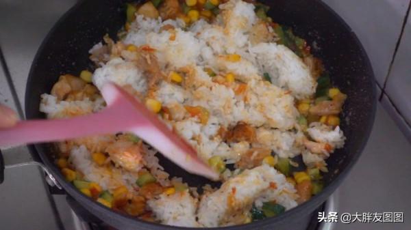 最簡單的蛋包飯做法，不需要手法，低脂低卡，健康又美味