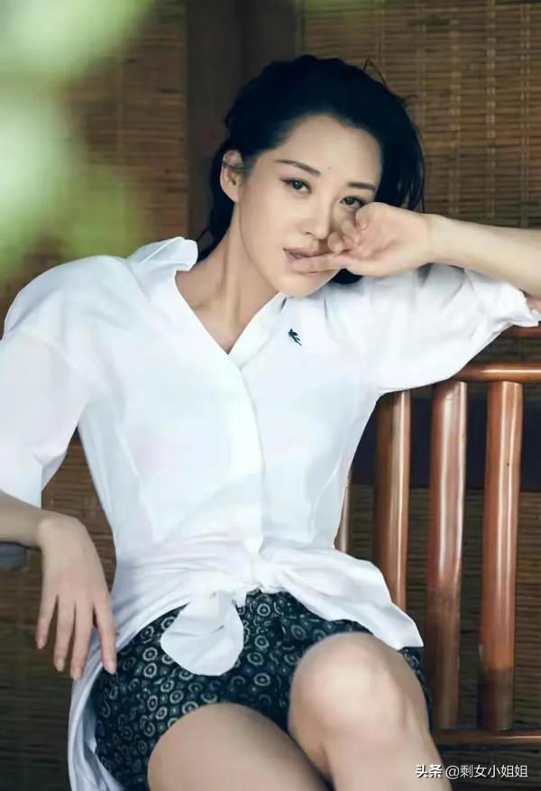 五十歲老阿姨,懷著一顆少女心,許晴,不老女神,一後一張驚豔 五十歲老阿姨,懷著一顆少女心,許晴,不老女神,一後一張驚豔