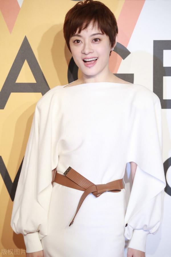 被鄧超圈粉了，郎才女貌，愛了，愛了……