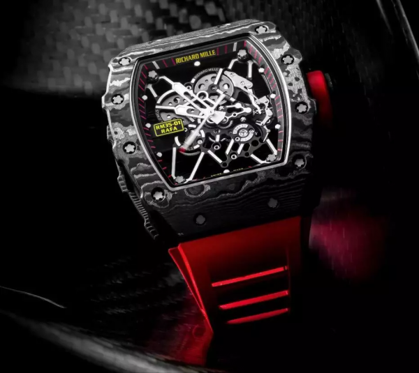 扒一扒&OpenCurlyDoubleQuote;國民老公&rdquo;王思聰的表 &vert; 原來他只追求買不到的超級限量款