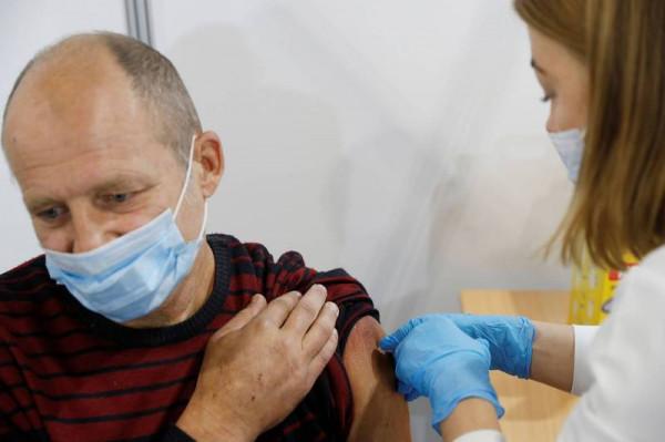 疫情再起 東歐突破2000萬例 民眾沒打疫苗悔不當初 疫情再起 東歐突破2000萬例 民眾沒打疫苗悔不當初