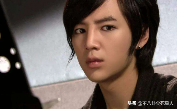 那些紅極一時的韓流明星,終於被整容後遺症給拖累了 那些紅極一時的韓流明星,終於被整容後遺症給拖累了