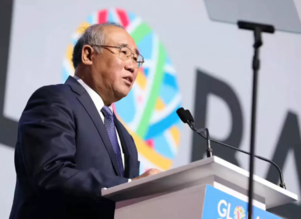 美記者要求中國特使英文回答,被解振華當場“反殺”,回應很漂亮 美記者要求中國特使英文回答,被解振華當場“反殺”,回應很漂亮