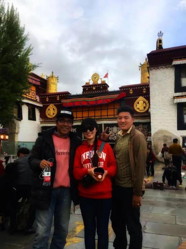 從毛阿敏身價百億60歲老公突然逝去看人間煙火最值得珍惜