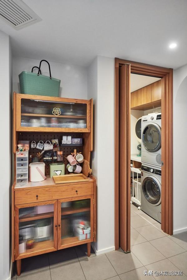 44歲的阿姨，與母親同住，兩人把家佈置得溫馨美好，適合居家養老