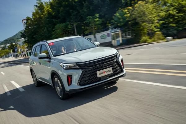 想買車的再等等!11月竟有這麼多新車上市,最低5萬開回家 想買車的再等等!11月竟有這麼多新車上市,最低5萬開回家