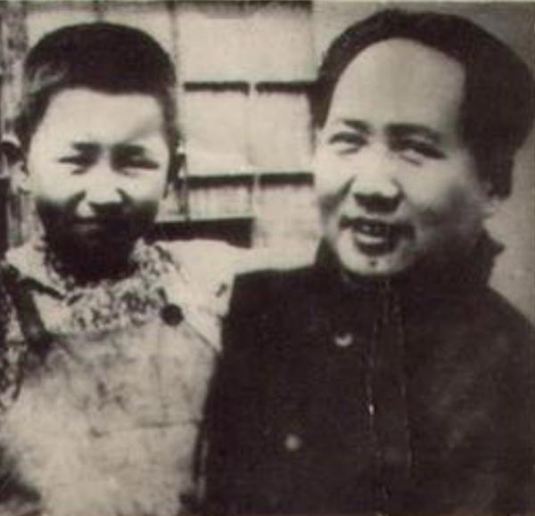 毛主席最愛的外孫，卻一年只能見外公一次，也沒能見主席最後一面