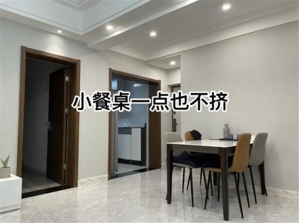 夫妻倆買下68㎡學區房，老破小三居室搖身一變溫馨居，網友：不錯