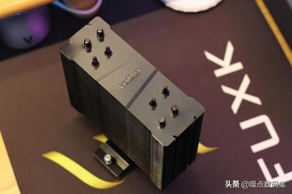 支援12代酷睿的百元級風冷——超頻三東海R4000散熱器評測