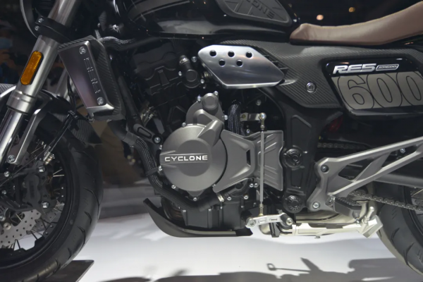 前衛科幻的公升級運動巡航RA9、RX850、RE5等賽科龍摩博會下餃子 前衛科幻的公升級運動巡航RA9、RX850、RE5等賽科龍摩博會下餃子