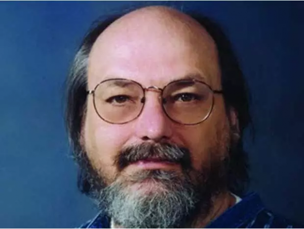 15 位健在的牛叉程式設計師，你知道哪幾位？