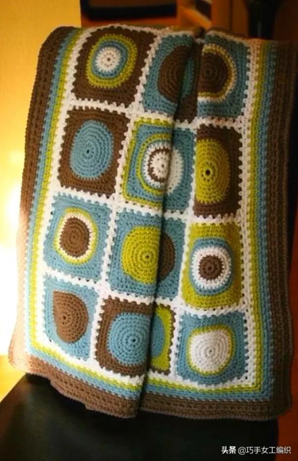 我家從來不買被單,我家用的全是手工針織的毯子,你喜歡嗎? 我家從來不買被單,我家用的全是手工針織的毯子,你喜歡嗎?