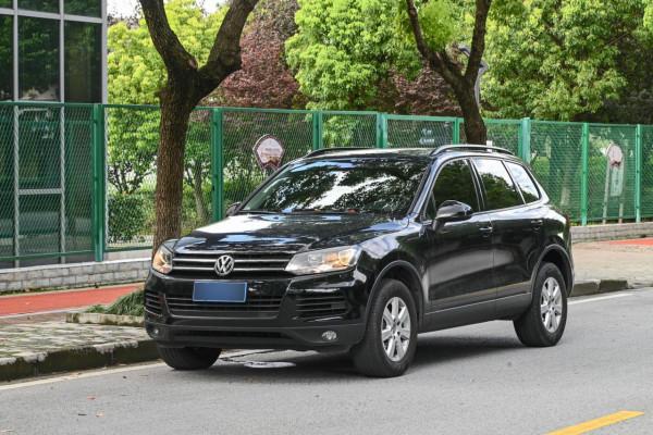 3.0T+8AT+四驅的二手大眾途銳,23.68萬唾手可得 3.0T+8AT+四驅的二手大眾途銳,23.68萬唾手可得