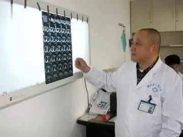 治癌二十多年,肺癌專家患上肺癌,他的一個反思,發人深省 治癌二十多年,肺癌專家患上肺癌,他的一個反思,發人深省