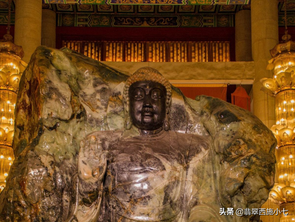 我國這尊世界最大的“玉石王”為何無人敢估價? 我國這尊世界最大的“玉石王”為何無人敢估價?