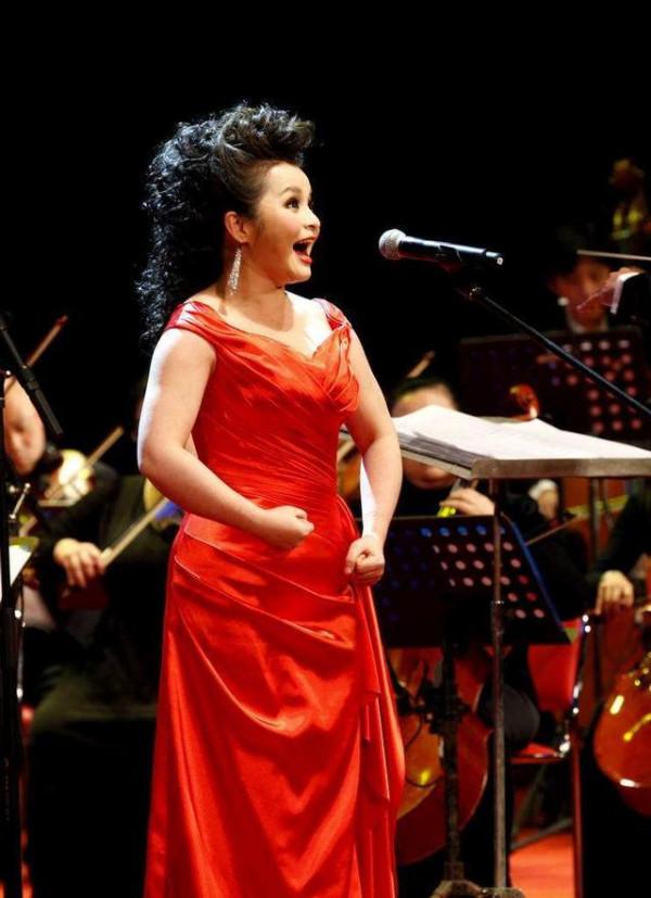 著名歌唱家吳碧霞：父親的一封“絕筆信”，讓我一夜長大