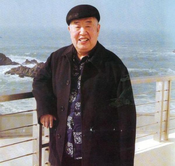 他在湖南從政45年，61歲成為省委書記，今年已95歲高齡