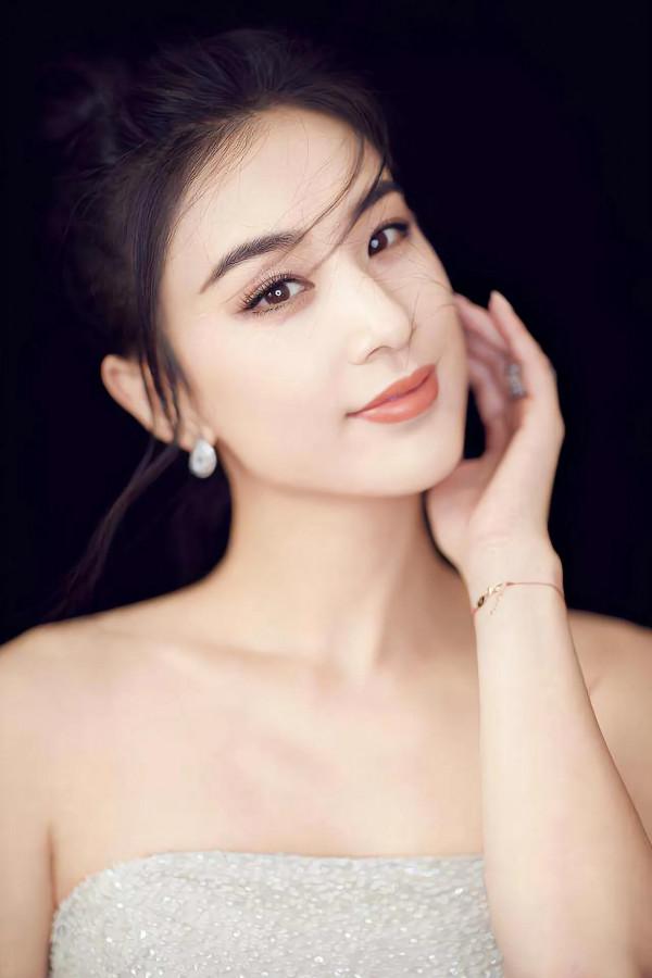 明星美圖&mdash;黃聖依