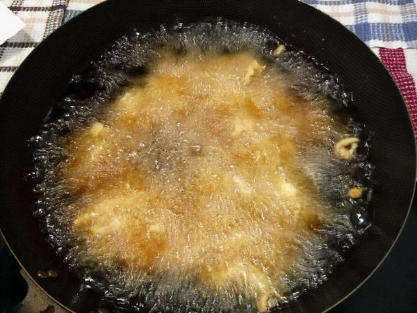 最不健康的油是什麼油？大豆油嗎？醫生提醒：這兩種油平時要少吃