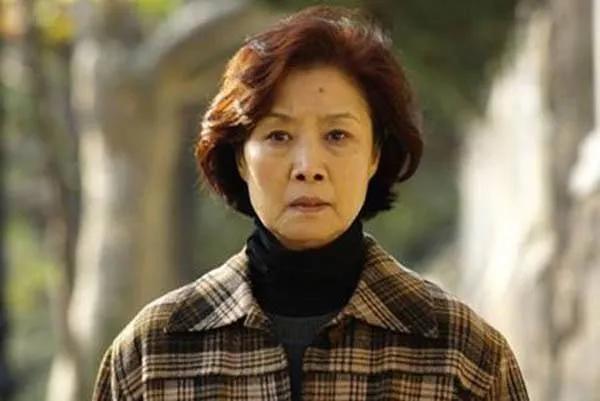 81歲的呂中嫁給了《西遊記》裡“鎮元大仙”,一對兒女都很爭氣 81歲的呂中嫁給了《西遊記》裡“鎮元大仙”,一對兒女都很爭氣