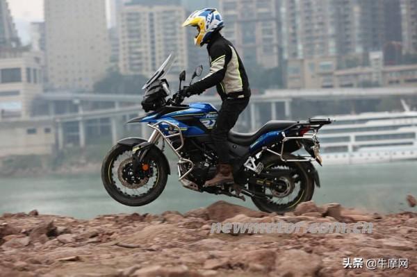 新年首雷，倔強的賽科龍也調價了