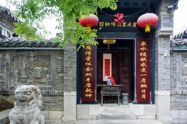 濟南百花洲，有人說是真正的老街，有人說是仿古建築，該信誰的呢