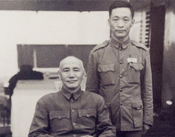 戴笠的得意門生,打入延安內部加入共產黨,謀劃刺殺毛主席 戴笠的得意門生,打入延安內部加入共產黨,謀劃刺殺毛主席