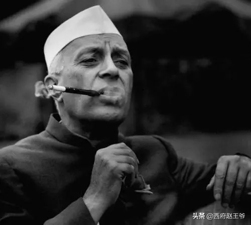 關鍵的轉折：1962年印度出兵挑釁，卻搬起石頭砸了自己的腳