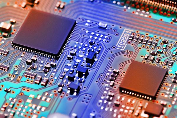 反常的車市:9月銷量將繼續大降,買車卻要多花錢還可能“受氣” 反常的車市:9月銷量將繼續大降,買車卻要多花錢還可能“受氣”