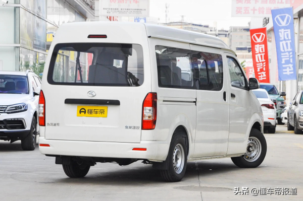 新車 | 售價8.98萬元起,2022款金龍凱銳浩克上市,增旗艦9座高頂版 新車 | 售價8.98萬元起,2022款金龍凱銳浩克上市,增旗艦9座高頂版