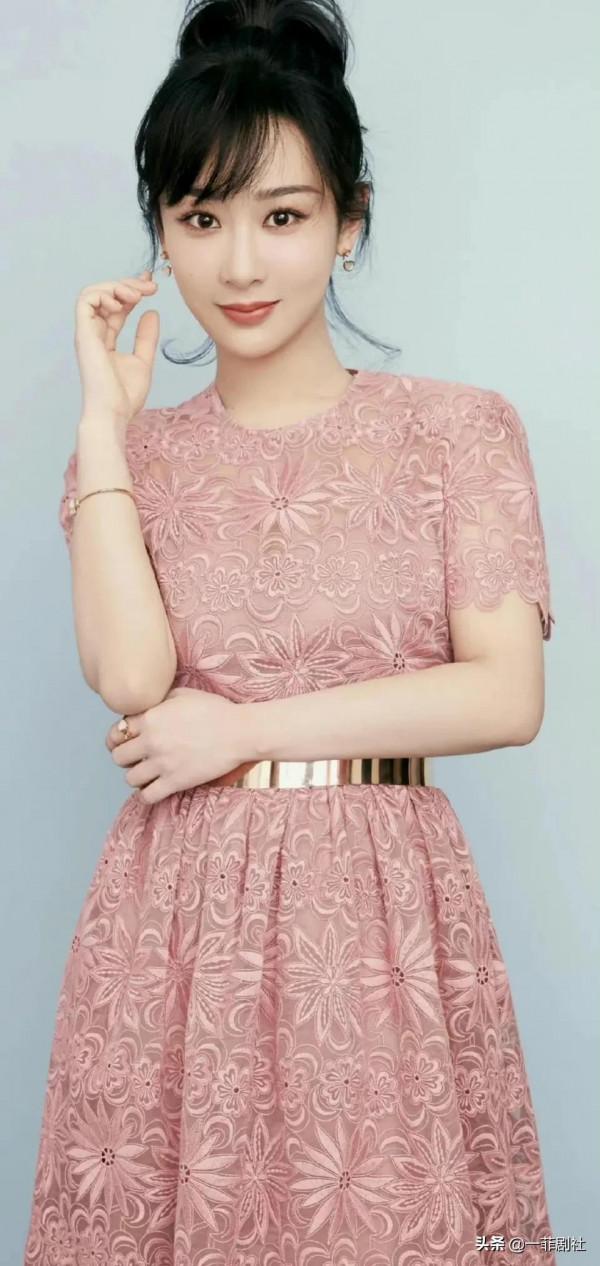 娛樂圈最新爆料，眾多頂流都在內，豪門姐弟同框，大瓜小瓜吃瓜了