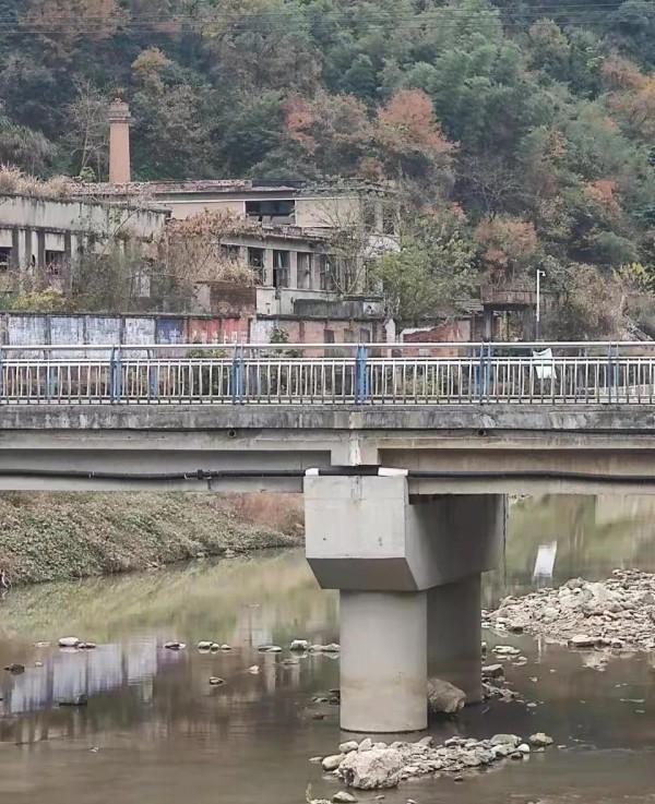 夢迴落兒嶺之快樂穿行五桂峽