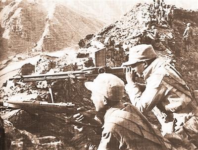 100人深入日軍腹地奇襲機場，全殲日守軍擊斃機場司令，我軍0傷亡