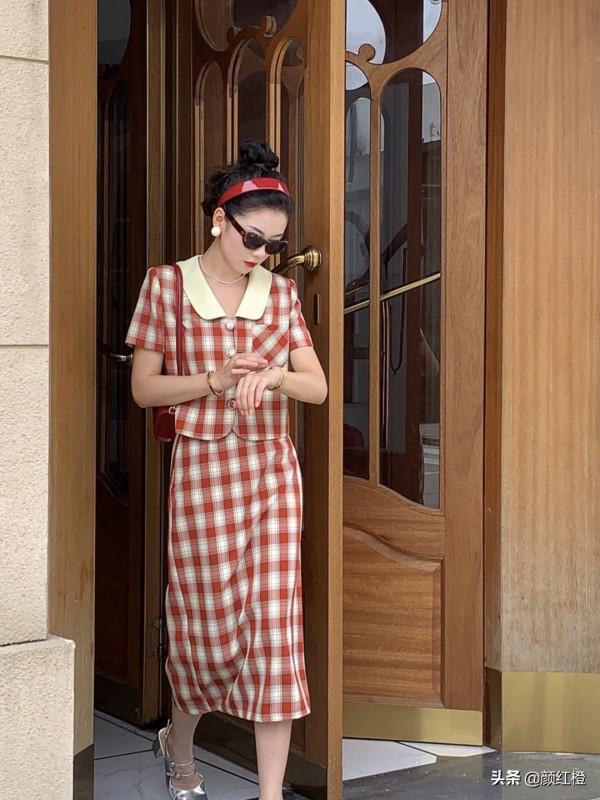 今年秋天就流行“復古風”，看看這四款單品，優雅精緻還時髦