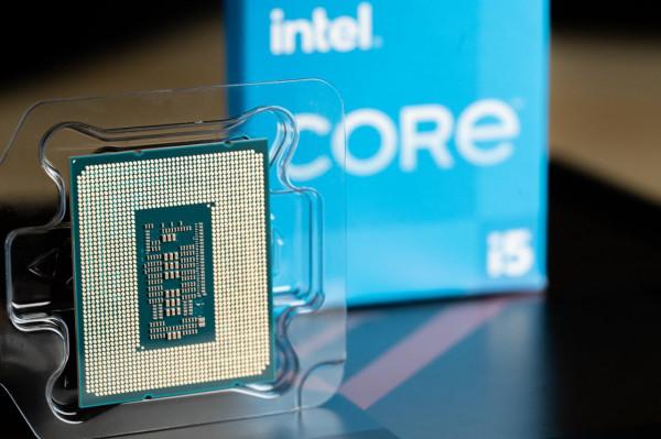 P、E核心立功！英特爾12代酷睿首測：功耗不變，效能出色